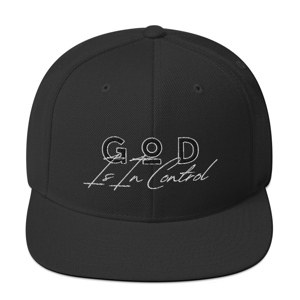 God is in control - Snapback hat (5 colours)