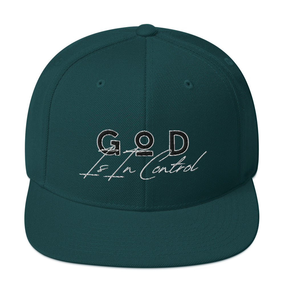 God is in control - Snapback hat (5 colours)